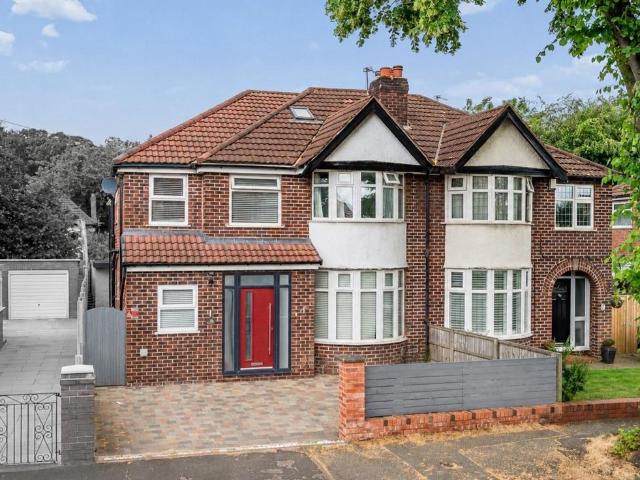 House for sale in Broadheath, Trafford Park