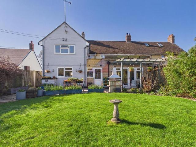 House for sale in Chipping Hill, Essex