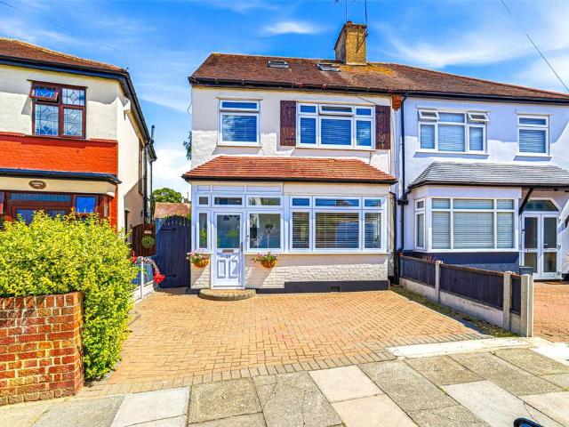 House for sale in Southchurch, Southend-on-Sea