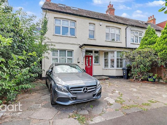 House for sale in Gants Hill, Greater London