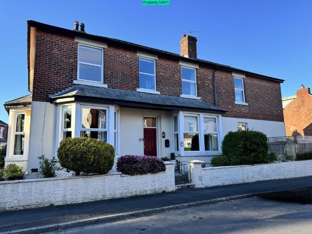 House for sale in Little Poulton, Cabus