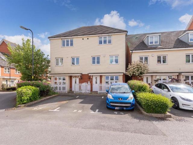 House for sale in Slough