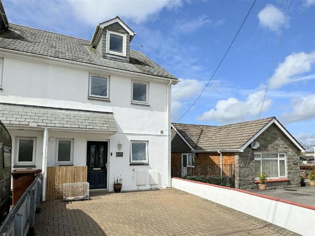 House for sale in St. Columb Road, Indian Queens