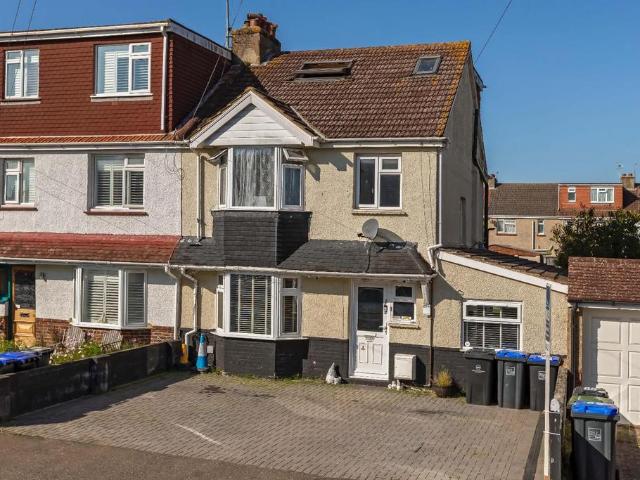 House for sale in Fishersgate, West Sussex