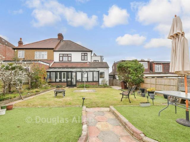 House for sale in Woodford Bridge, Greater London