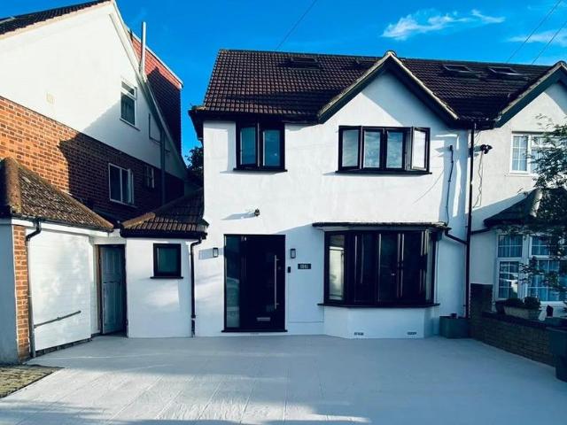 House for sale in London Borough of Hounslow, Greater London