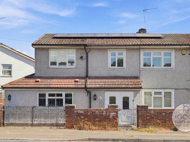 House for sale in Debden Green, Epping