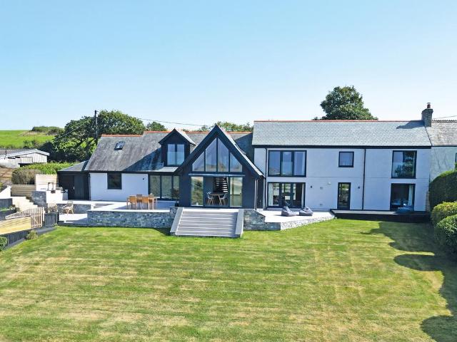 House for sale in Penwartha Coombe, Cornwall