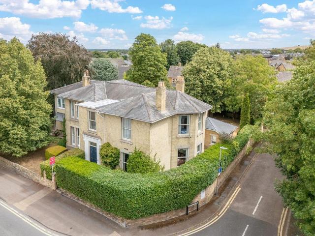 House for sale in King's Walden, Hertfordshire