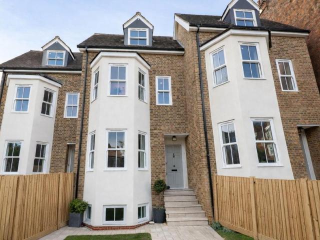 House for sale in West Hampstead, Greater London