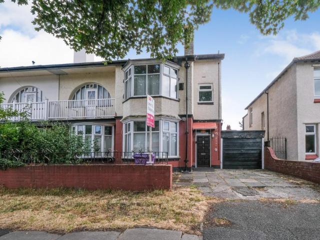 House for sale in Allerton, Calderstones