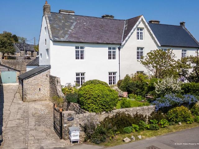 House for sale in Llantwit Major, Wales