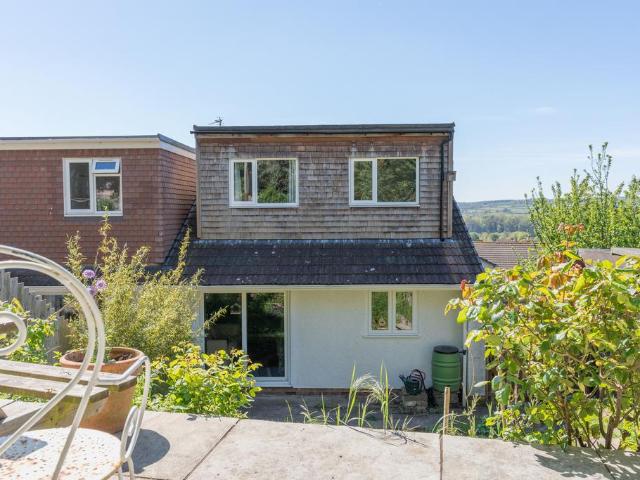 House for sale in Feckenham, City Of Bristol