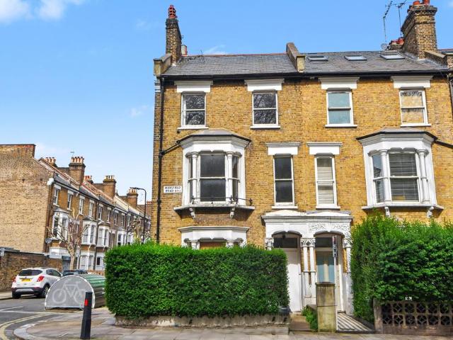 House for sale in Gospel Oak, Greater London