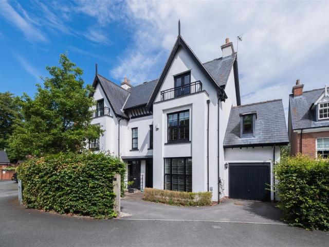 House for sale in Cheshire