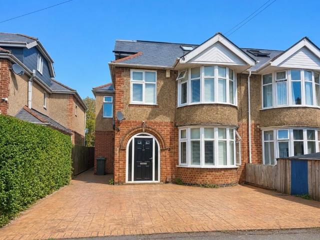House for sale in The Slade, Oxfordshire