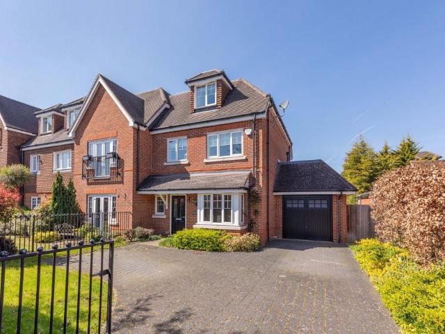 House for sale in Bray Wick, Maidenhead