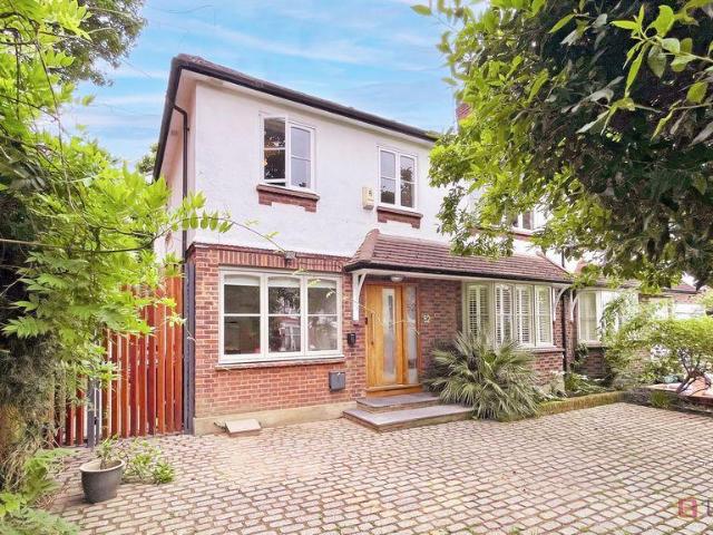 House for sale in Crouch End, Greater London