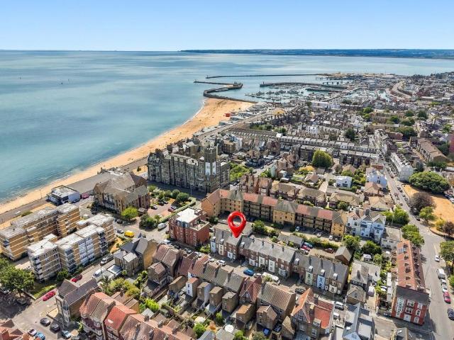 House for sale in East Cliff, Acol