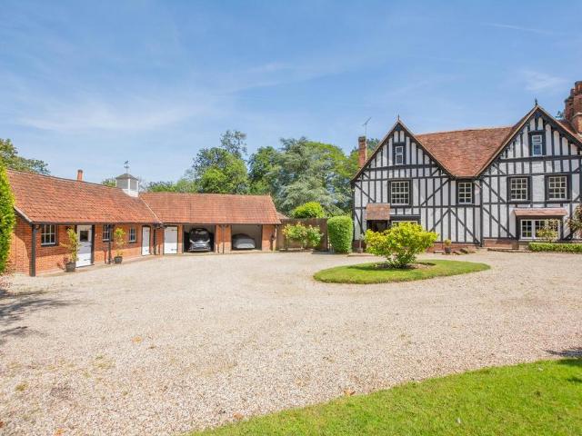 House for sale in Navestock Side, Essex
