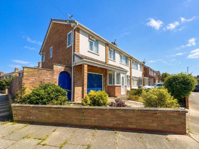 House for sale in Overchurch Hill, Moreton