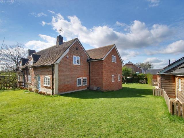 House for sale in Barton Stacey, Hampshire