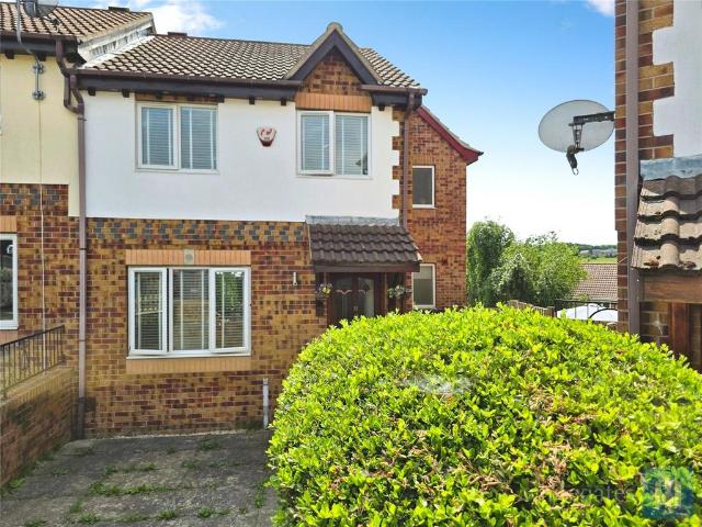 House for sale in Batley, West Yorkshire