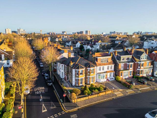 House for sale in Alton Barnes, Essex