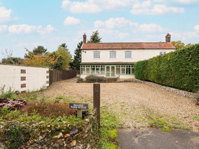 House for sale in Crostwick, Norfolk