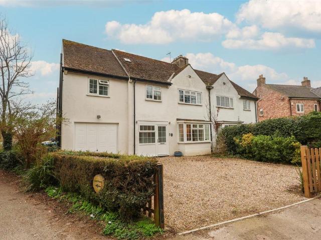 House for sale in Ripon, North Yorkshire