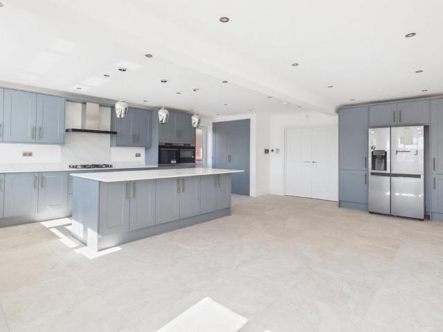 House for sale in Chepping Wycombe, Loudwater