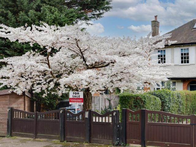 House for sale in Crouch End, Greater London