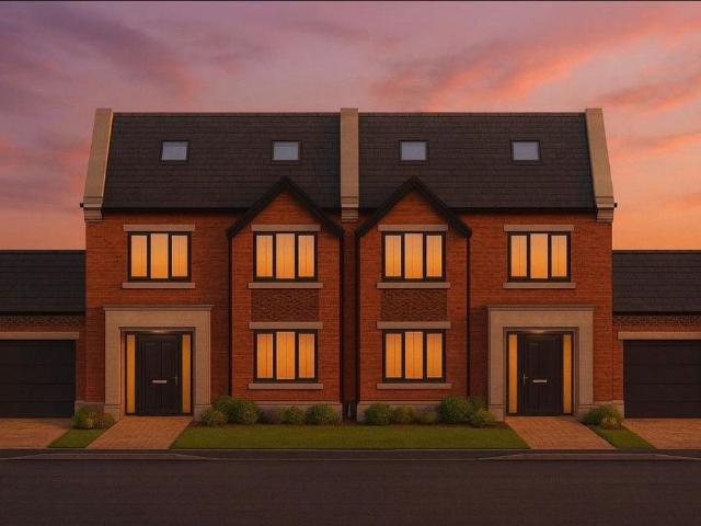House for sale in Burnedge, Greater Manchester