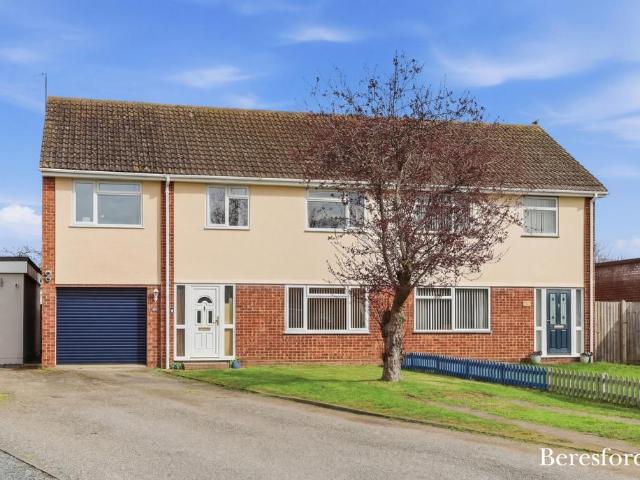 House for sale in Chipping Hill, Essex