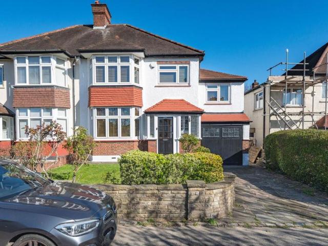 House for sale in London Borough of Croydon, Upper Norwood