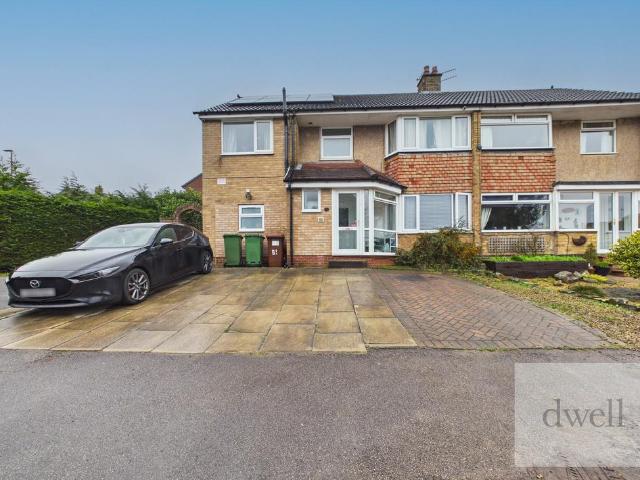 House for sale in Cookridge, West Yorkshire