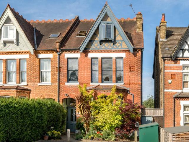 House for sale in London Borough of Croydon, South Norwood