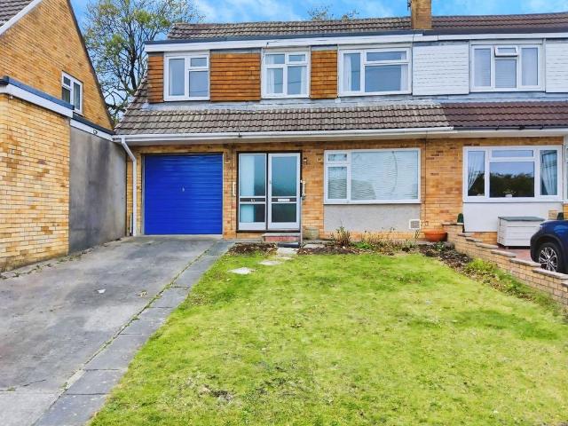 House for sale in Bryntirion, Wales