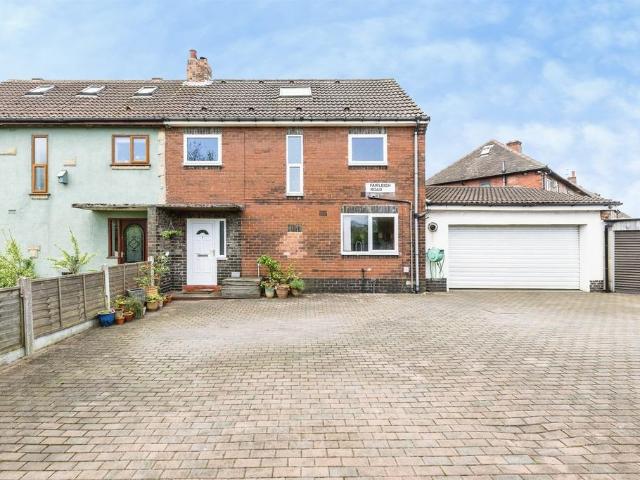 House for sale in West Ardsley, Tingley