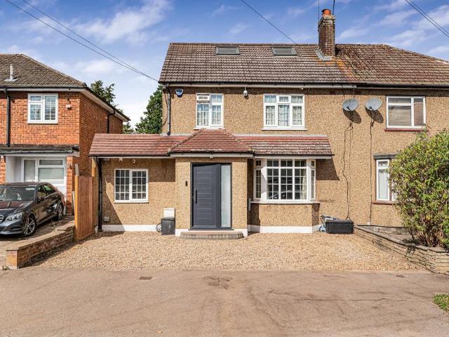 House for sale in South Mimms, Hertsmere