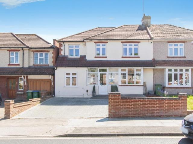 House for sale in Barnehurst, Greater London