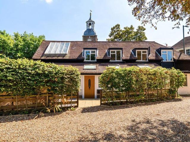 House for sale in Lower Halliford, Surrey