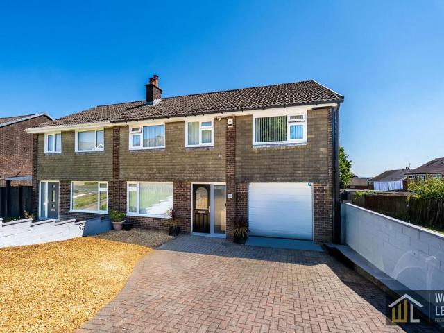 House for sale in Hendredenny