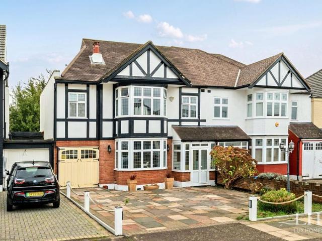 House for sale in Clayhall, Greater London