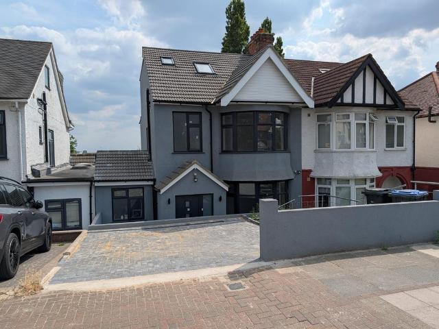House for sale in Dollis Hill, Greater London