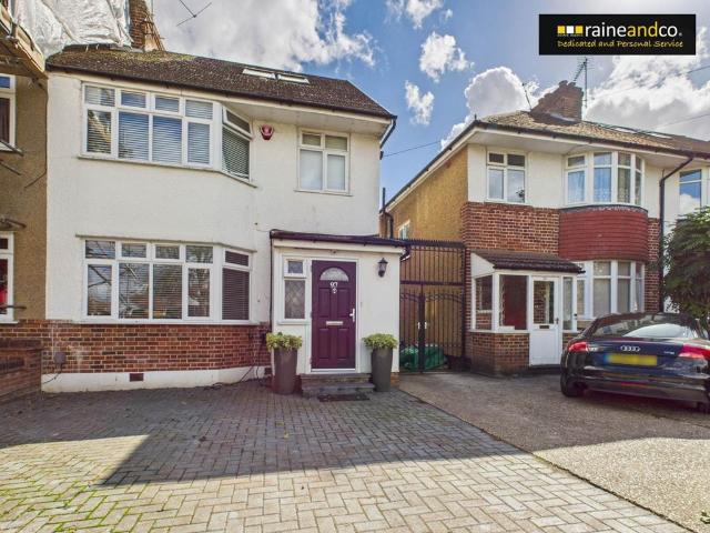 House for sale in Cranborne, Potters Bar