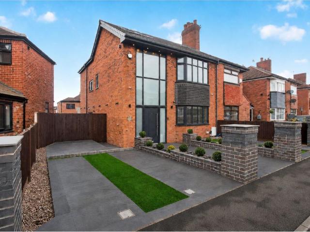 House for sale in Woodhouses, Pendock