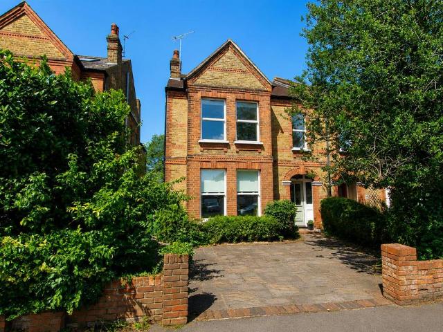 House for sale in Wallington, Greater London