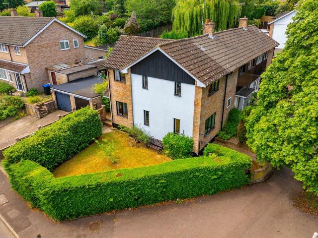 House for sale in Pouchen End, Hertfordshire