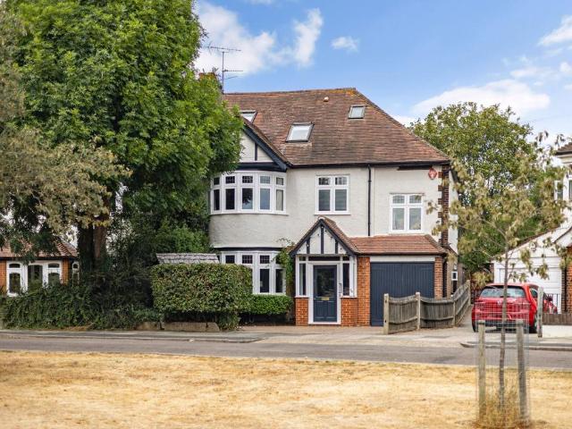 House for sale in Strawberry Hill, Greater London